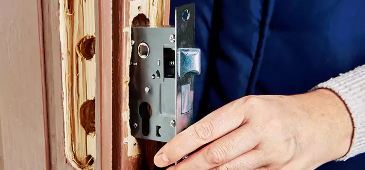 Garage Door Lock Replacement East Patchogue